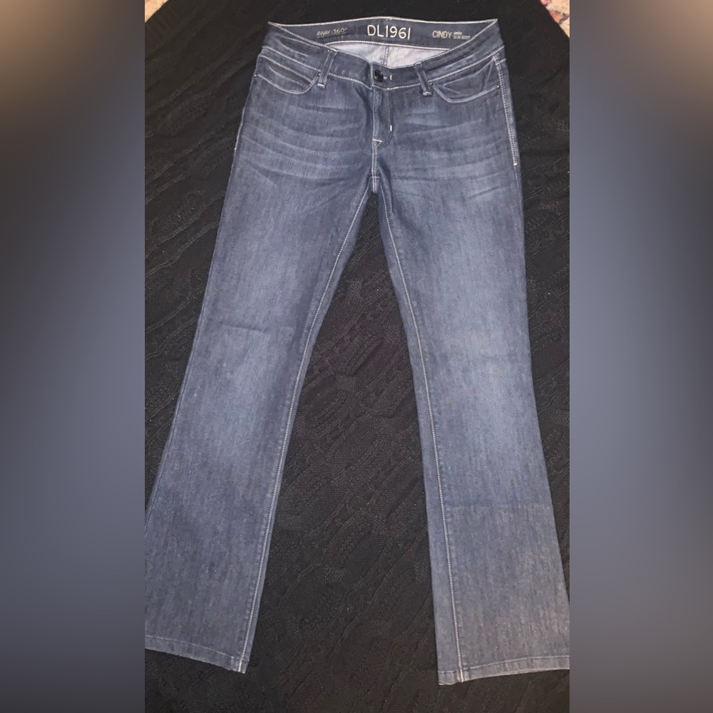 DL 1961 Jeans Cindy petite boot cut 28
